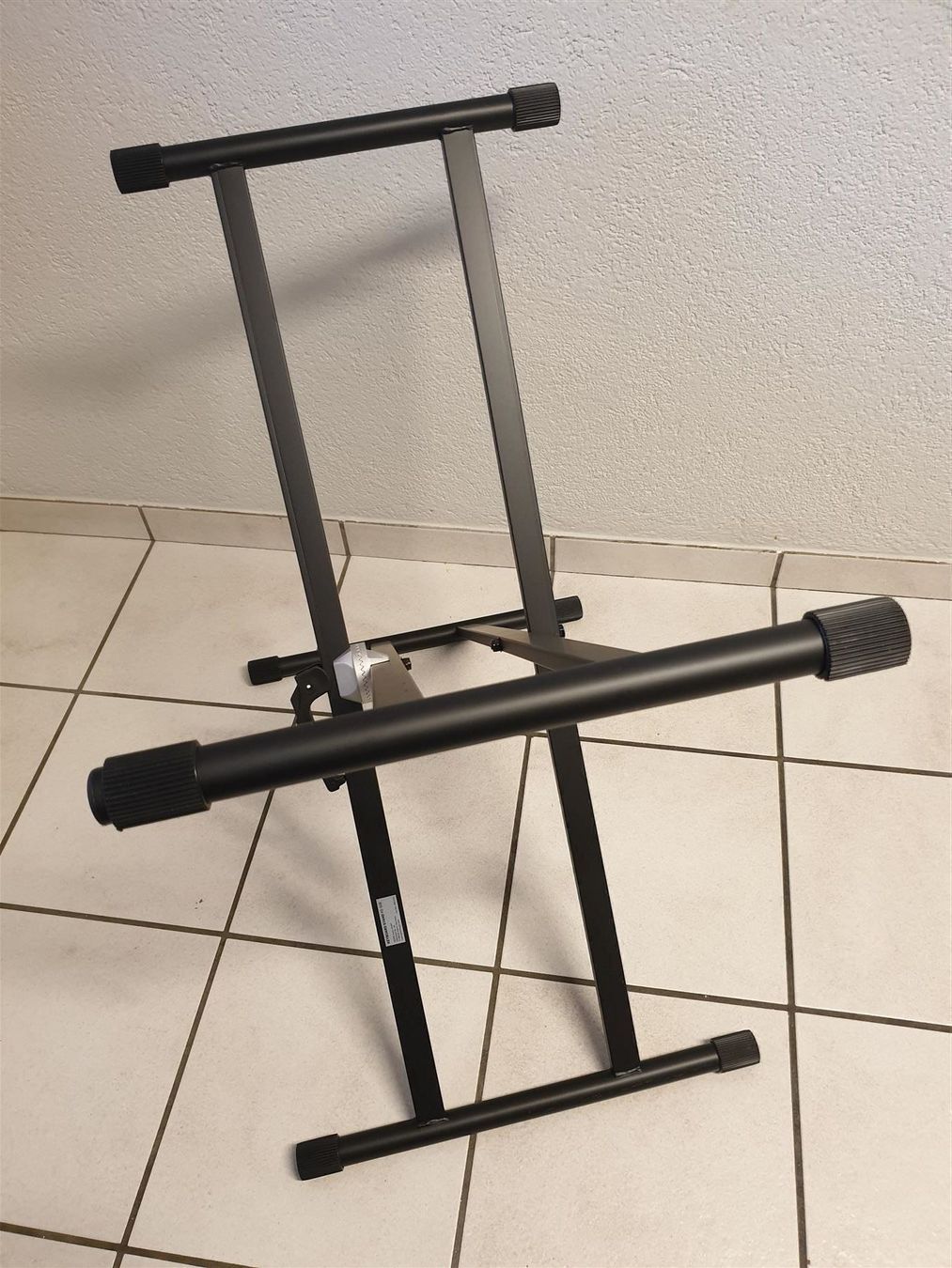 Supporti per strumenti musicali & leggii: Keyboardständer GEWA in schwarz oder grau – Nuovo (secondo la descrizione) da Wöschnau venduto da Musikhaus-Luethy5012 3
