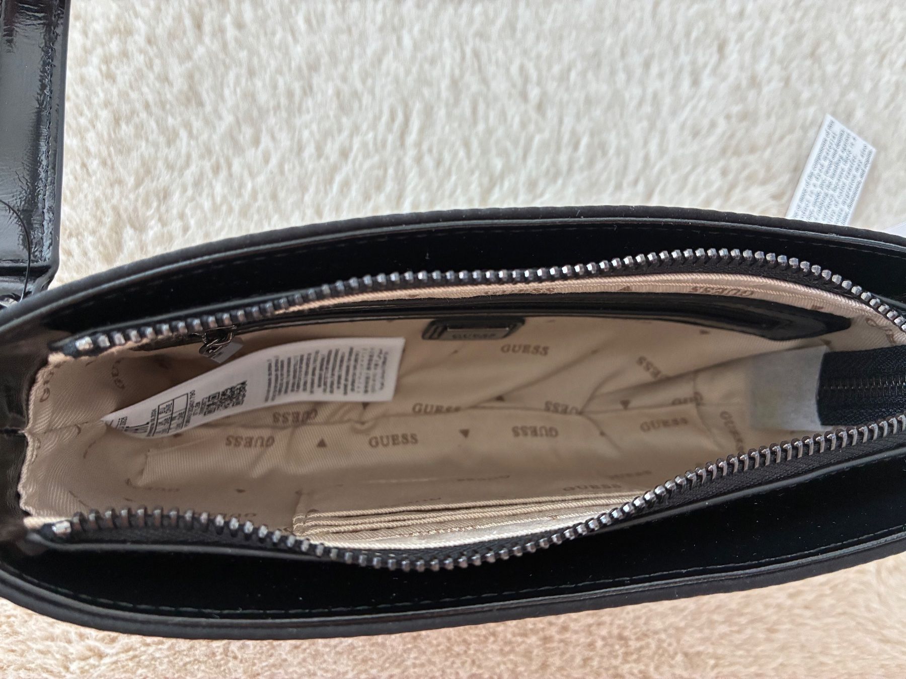 Guess Borse da donna: GUESS Mini-Schultertasche Beauvoir – Nuovo e nell'imballaggio originale da Galgenen venduto da user987 2