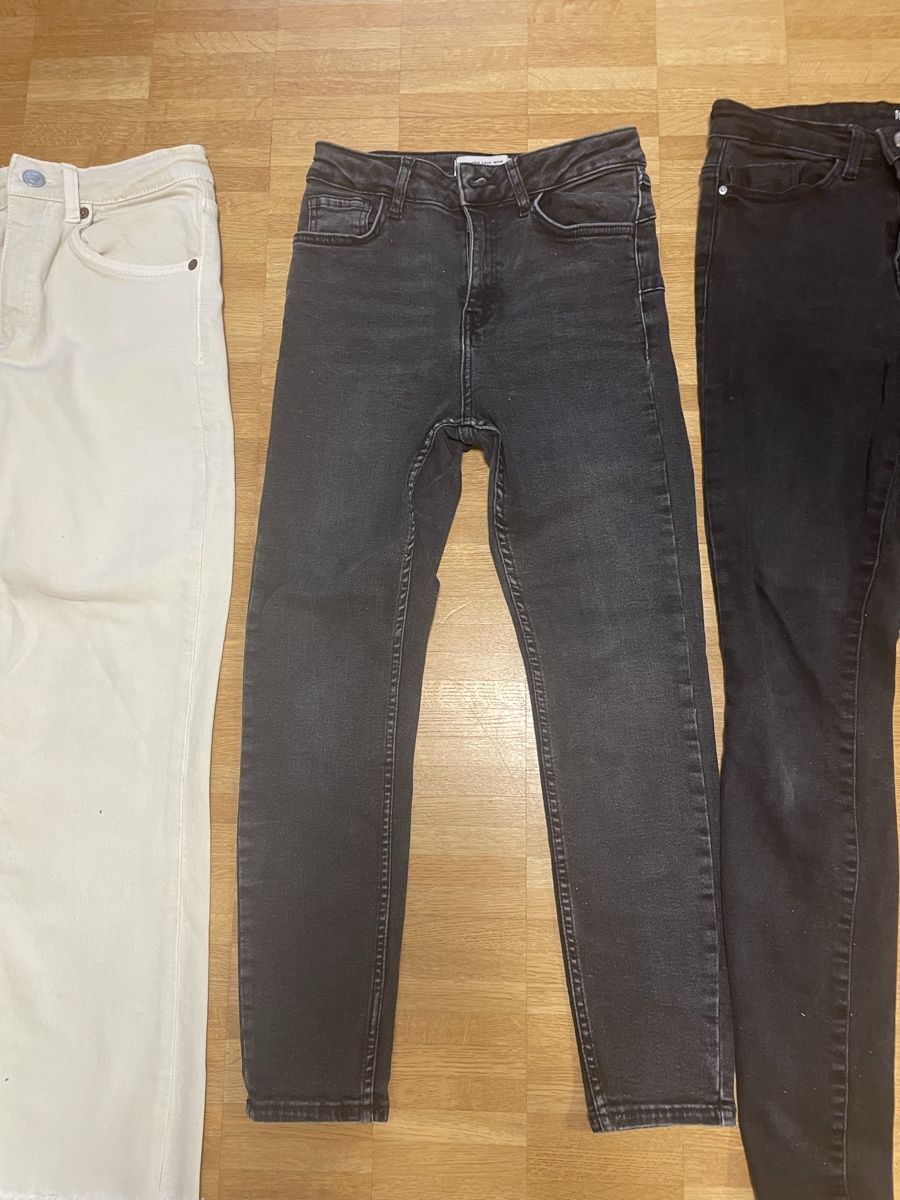 Jeans: 3 Jeanshosen Gr. 36 kurz – Usato da Römerswil LU venduto da Schuerchl 2