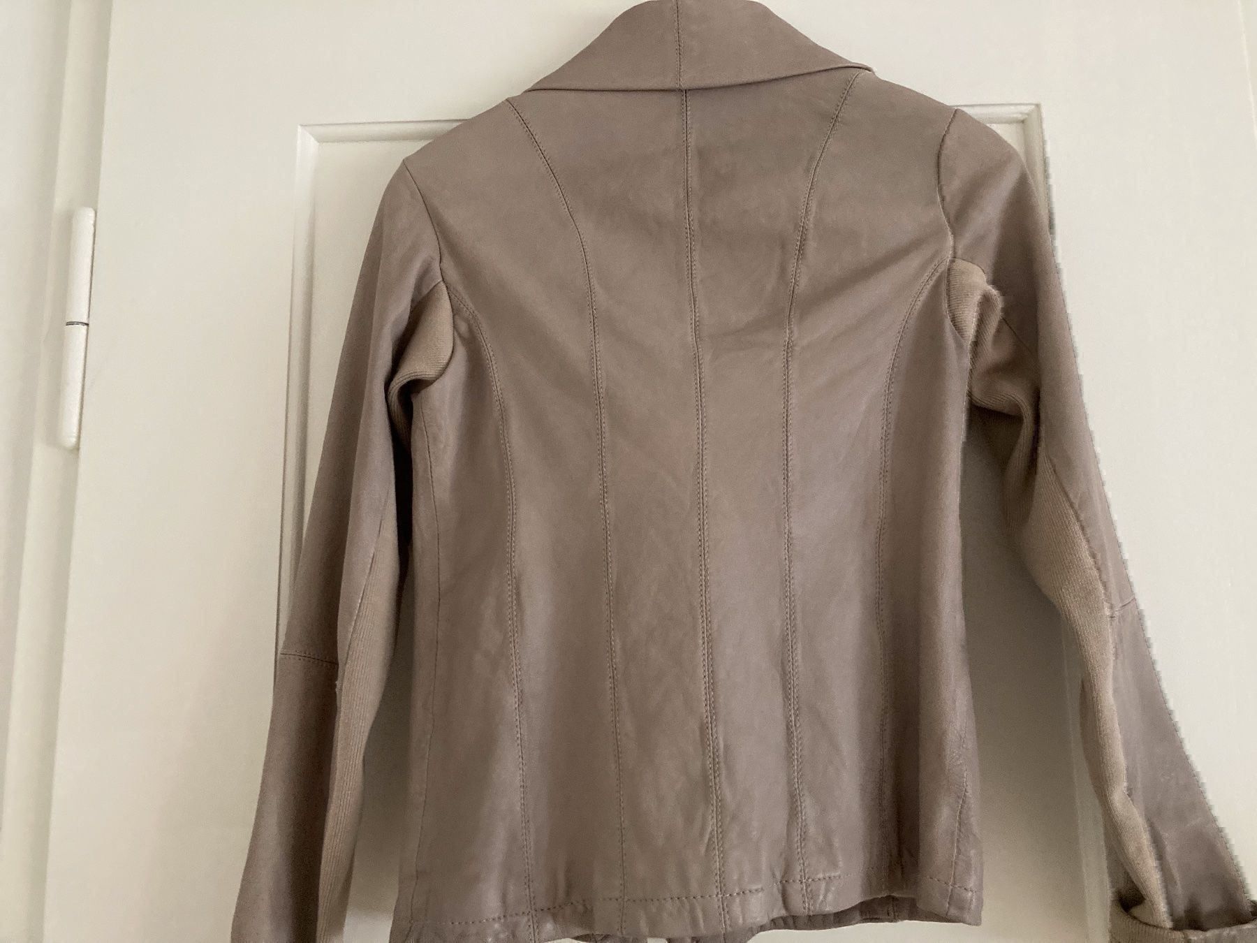 Jacken: Original All Saints Lederjacke – Neu und originalverpackt aus Zürich von AngelRE 3