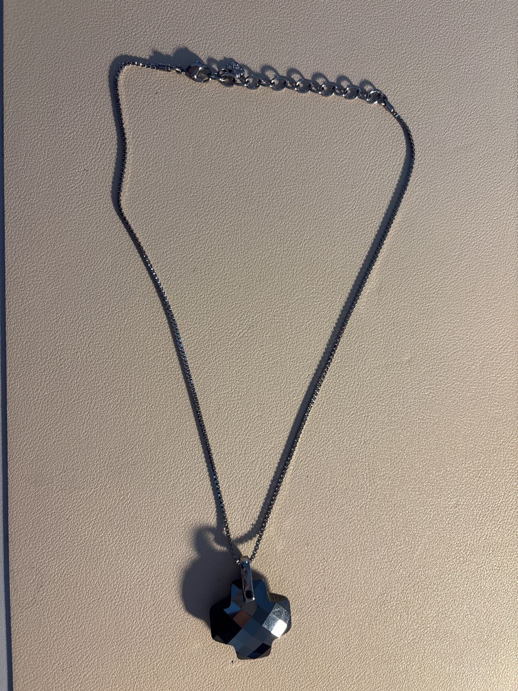 Swarovski Catenine: Swarovski Kette mit original Verpackung – Nuovo (secondo la descrizione) da Therwil venduto da cosugs 6