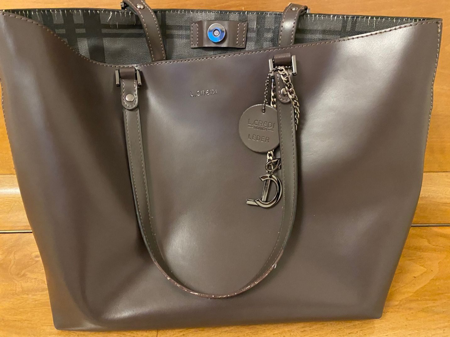 L.Credi Borse da donna: Damen Lederhandtasche L.CREDI München – Usato da Luzern venduto da lu100019
