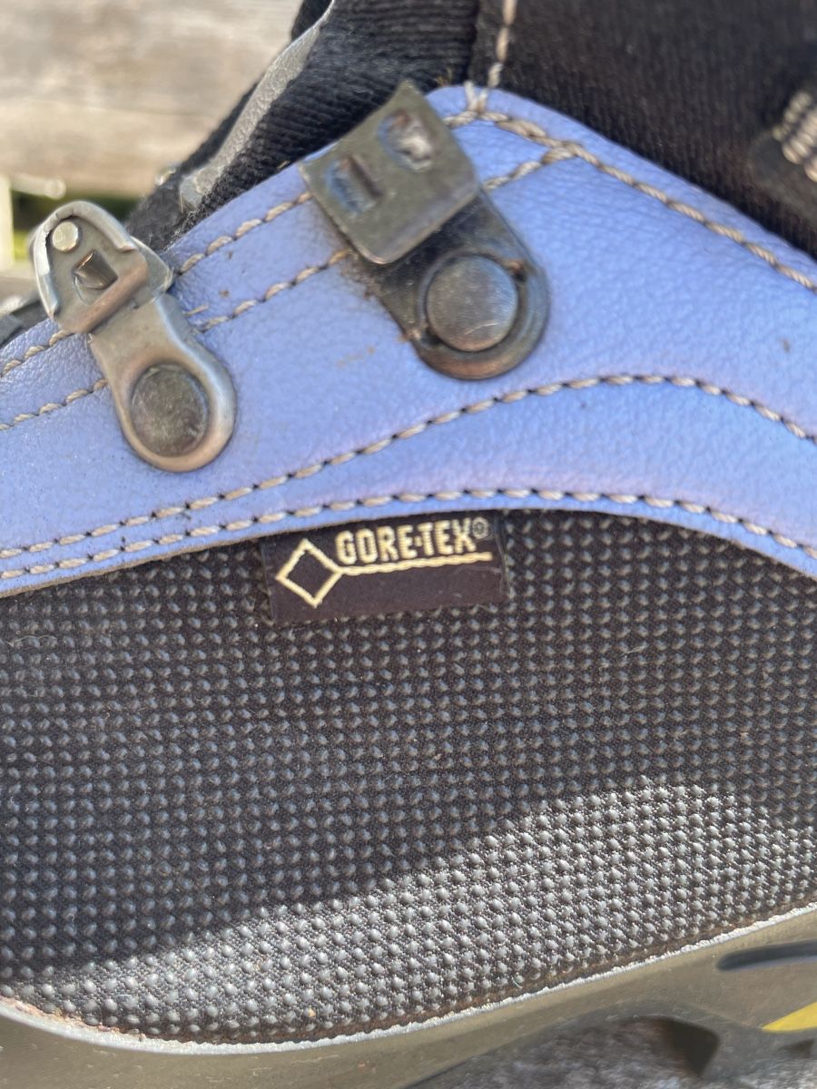 Scarpe da donna: Zamberlan Bergschuhe  – Usato da Langrickenbach venduto da leoniegasser 2