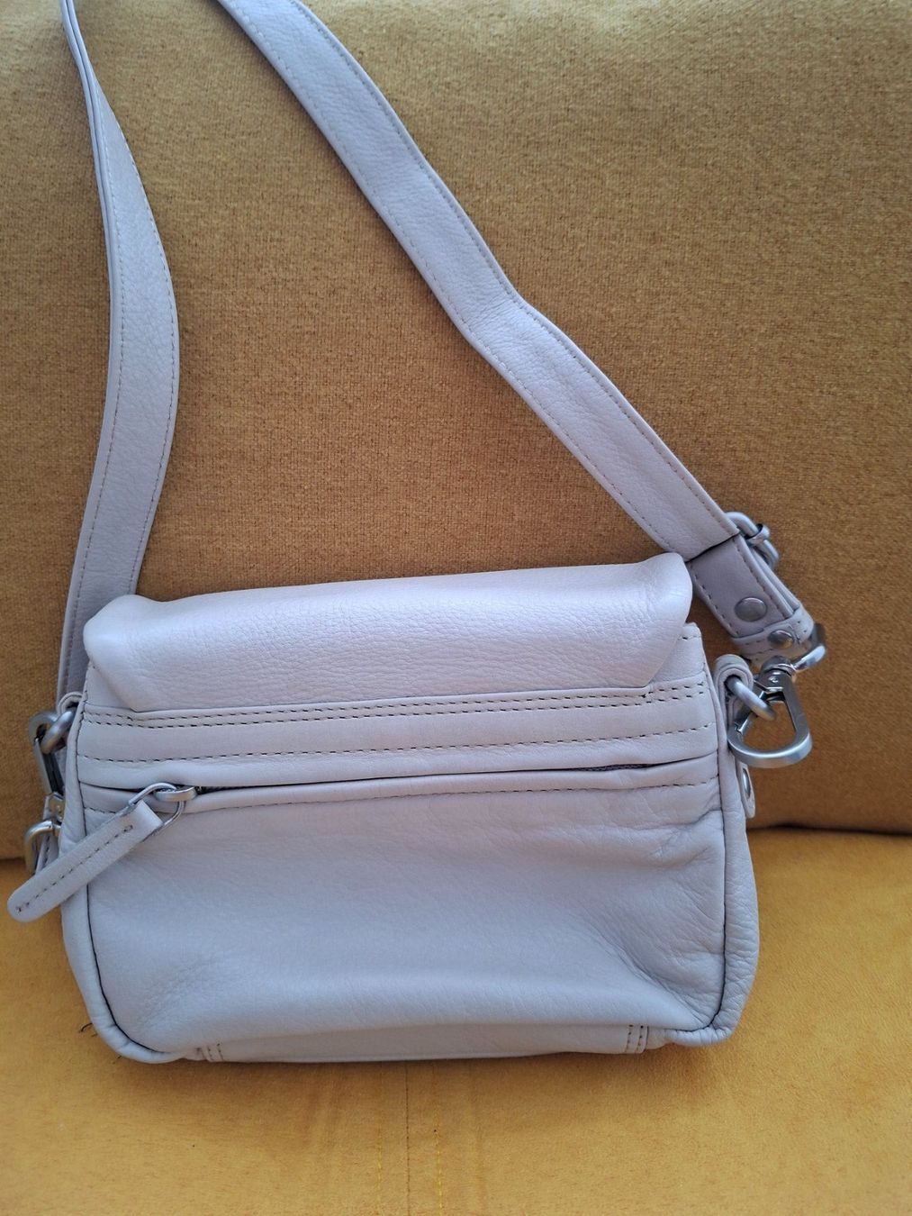 Borse da donna: Petit sac élégant, cuir, excellent état – Nuovo (secondo la descrizione) da Bulle venduto da EdelweissandRoses 1