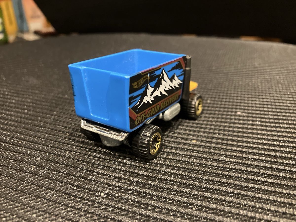 Hot Wheels Modellini d'auto: Hotwheels Baja hauler – Usato da Luzern venduto da tra_t8h7 1