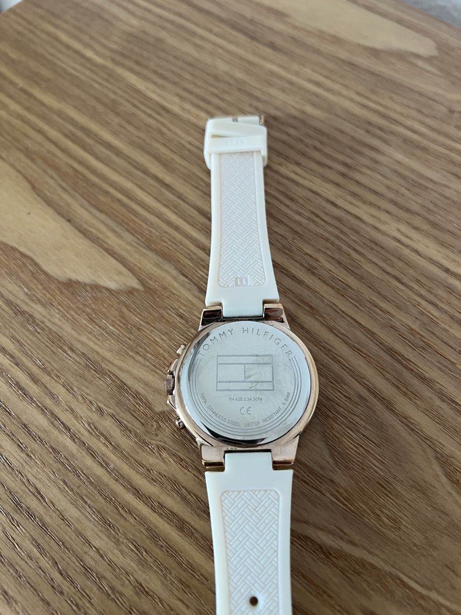 Tommy Hilfiger Uhren: Tommy Hilfiger Uhr – Defekt aus Pratteln von leh_tc6z 2