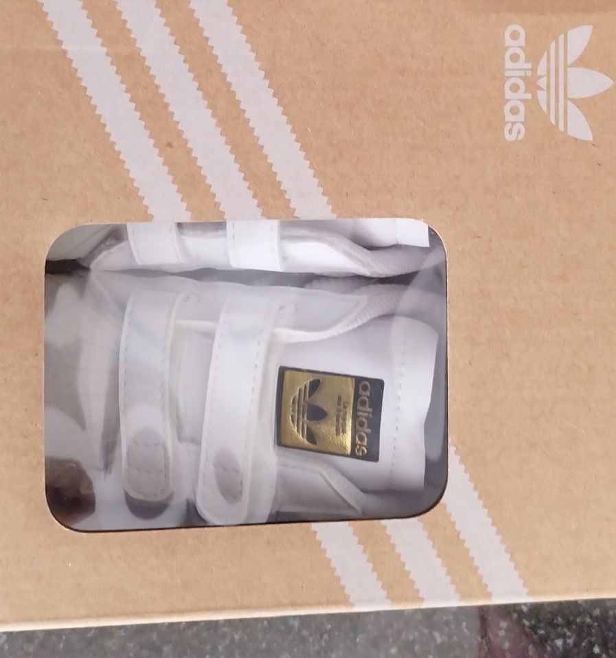 Adidas Scarpe da uomo: Adidas Kinderschuhe – Usato da Frick venduto da poz_sbh8
