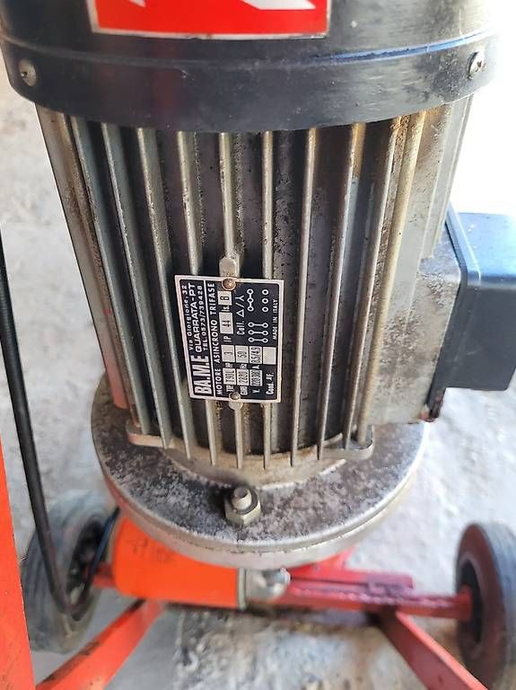 Gravures sur bois: Holzspaltmaschine – D'occasion à Subingen par pro_nsr6 3