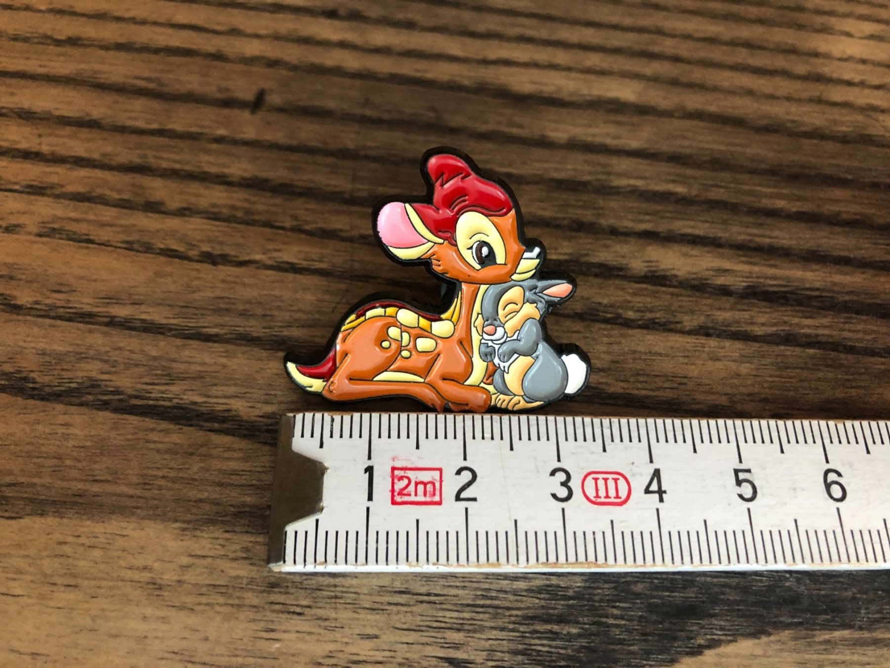 Spille & Fermagli: Disney Bambi Pin Anstecker Brosche – Nuovo e nell'imballaggio originale da Berg am Irchel venduto da Zweiti_Chance 1