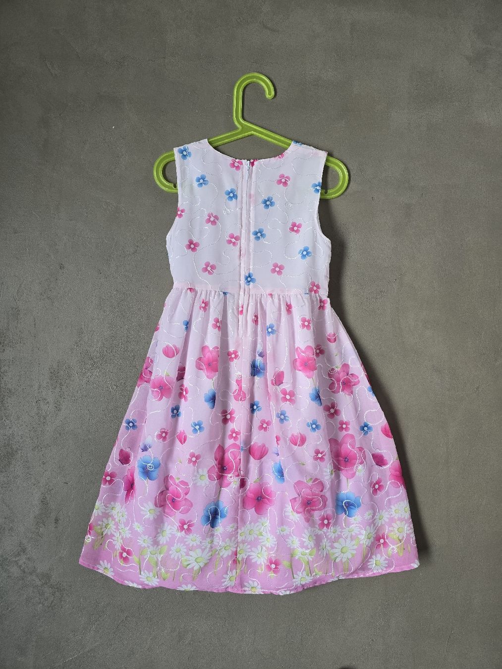 Vestiti & Gonne: Sommerliches Blumenkleid, Grösse 128 – Usato da Büron venduto da Liv7 1