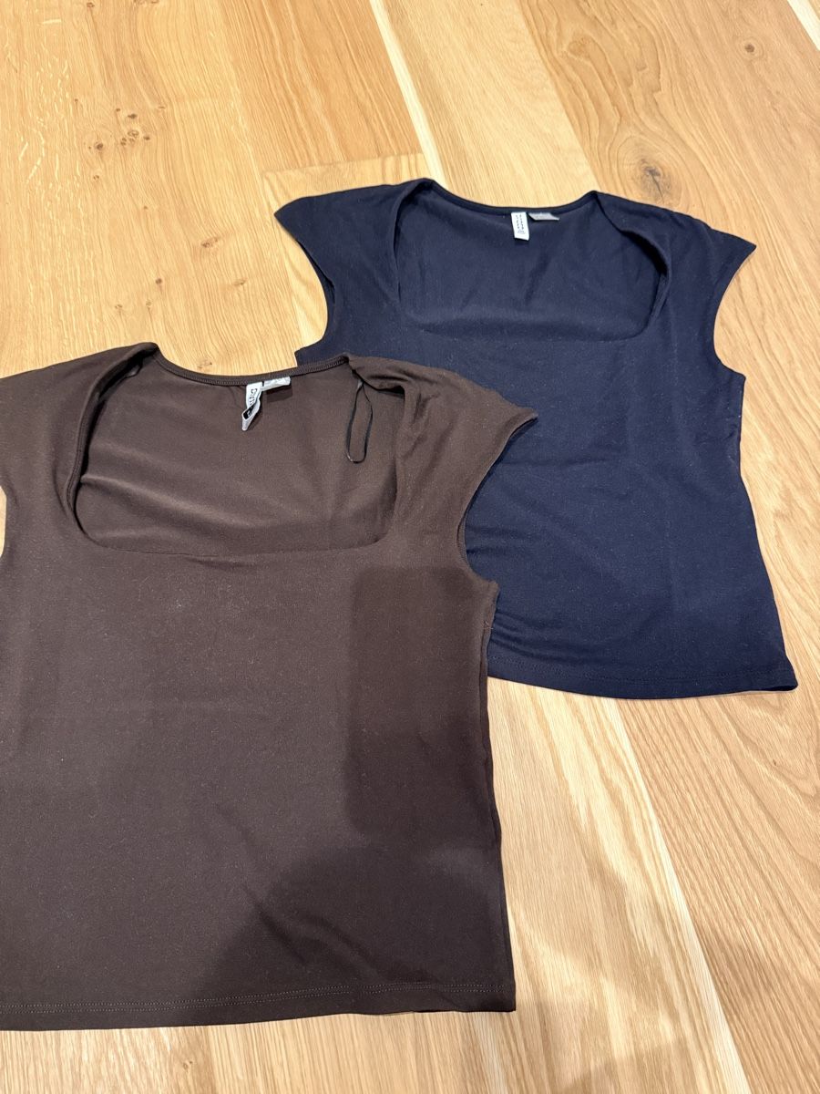 H&M T-shirts: Set Divided Oberteile, Grösse M, ideal – D'occasion à Dotzigen par White_Warrior