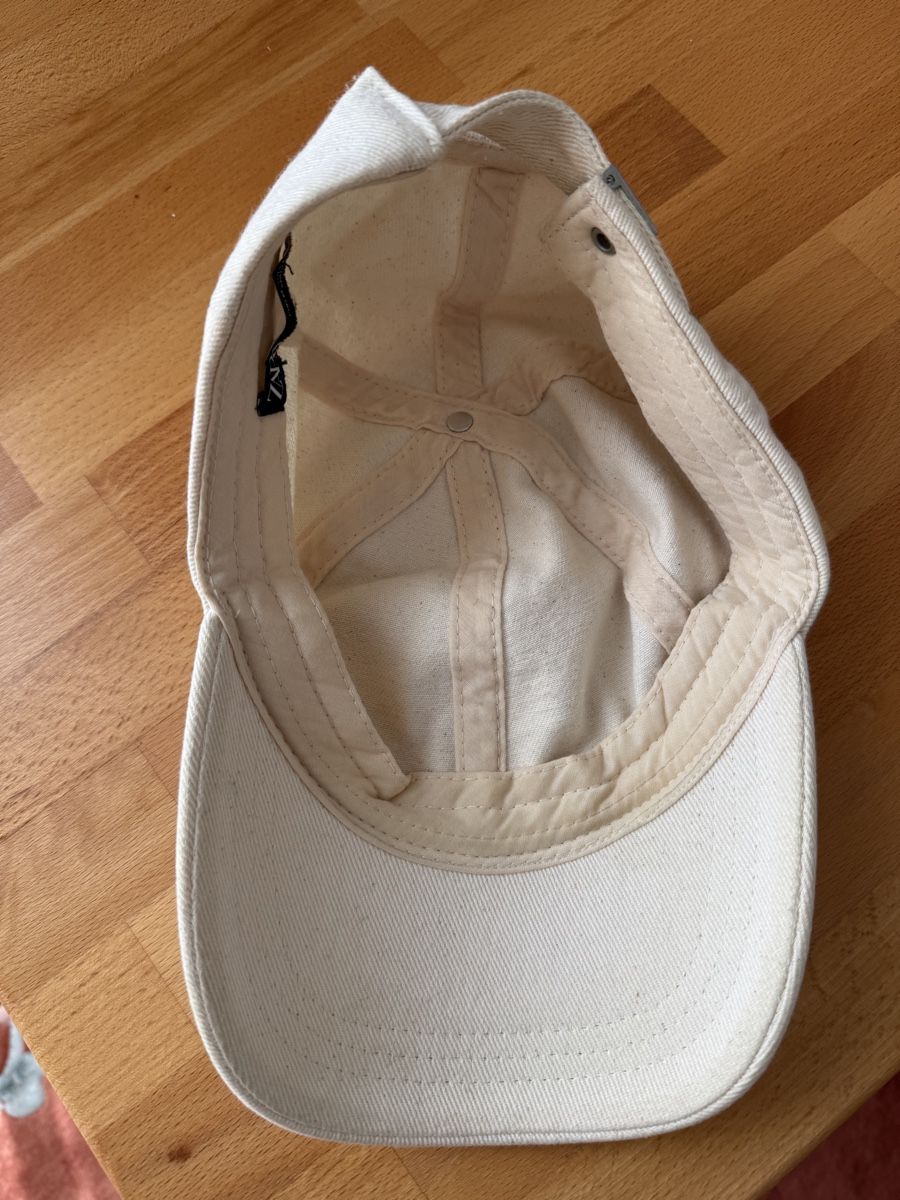 Zara Chapeaux, bonnets & casquettes: Zara Beige Cap, Size M – D'occasion à Zürich par Eb_ 6