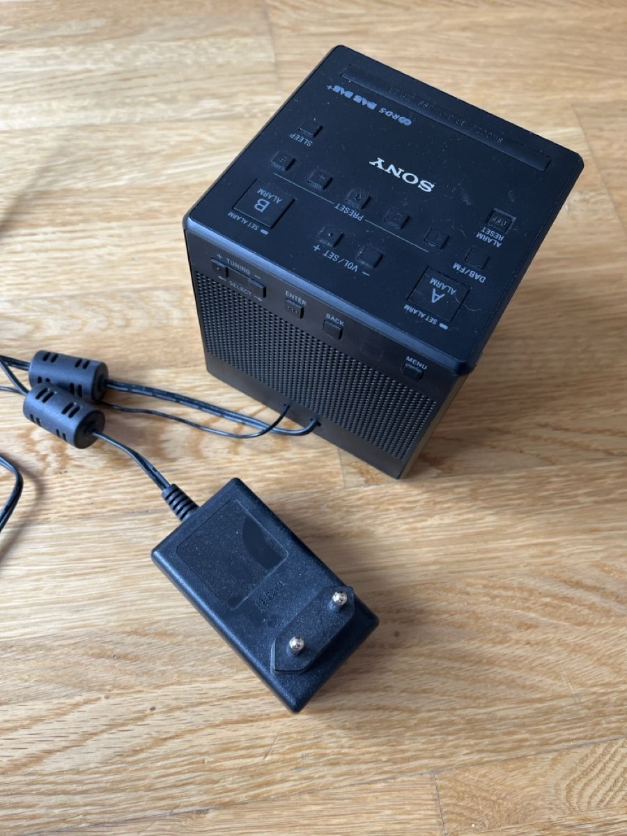 Sony Wecker: Neuwertiger Sony DAB+ Radiowecker – Gebraucht aus Flumenthal von Regenbogen48 2