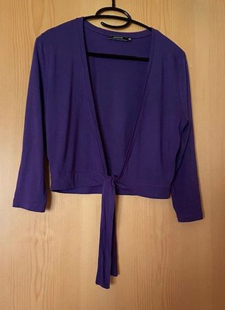 Passeport-Damen Bolero Lila Grösse 38, neuwertig