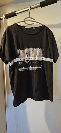 Schwarzes T-Shirt "Blue Seven", Gr. 2XL – Top Zustand!