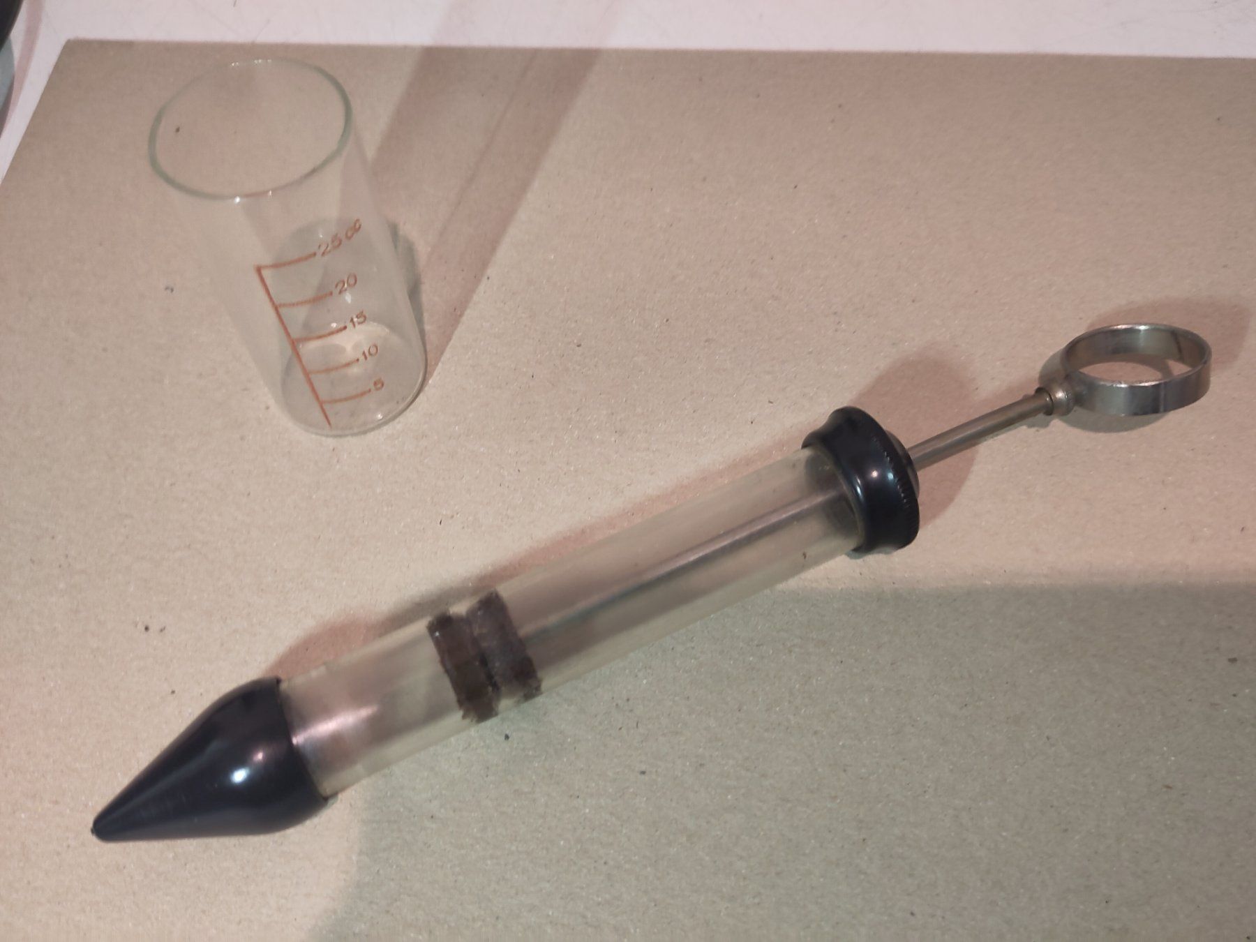 Tecnologia medica: Spritze antik – Usato da Aarwangen venduto da Riverman