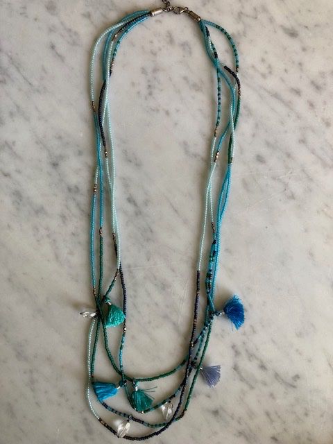 Catenine: Halskette blau mit Perlen und Federn – Usato da Bern venduto da duflating 1