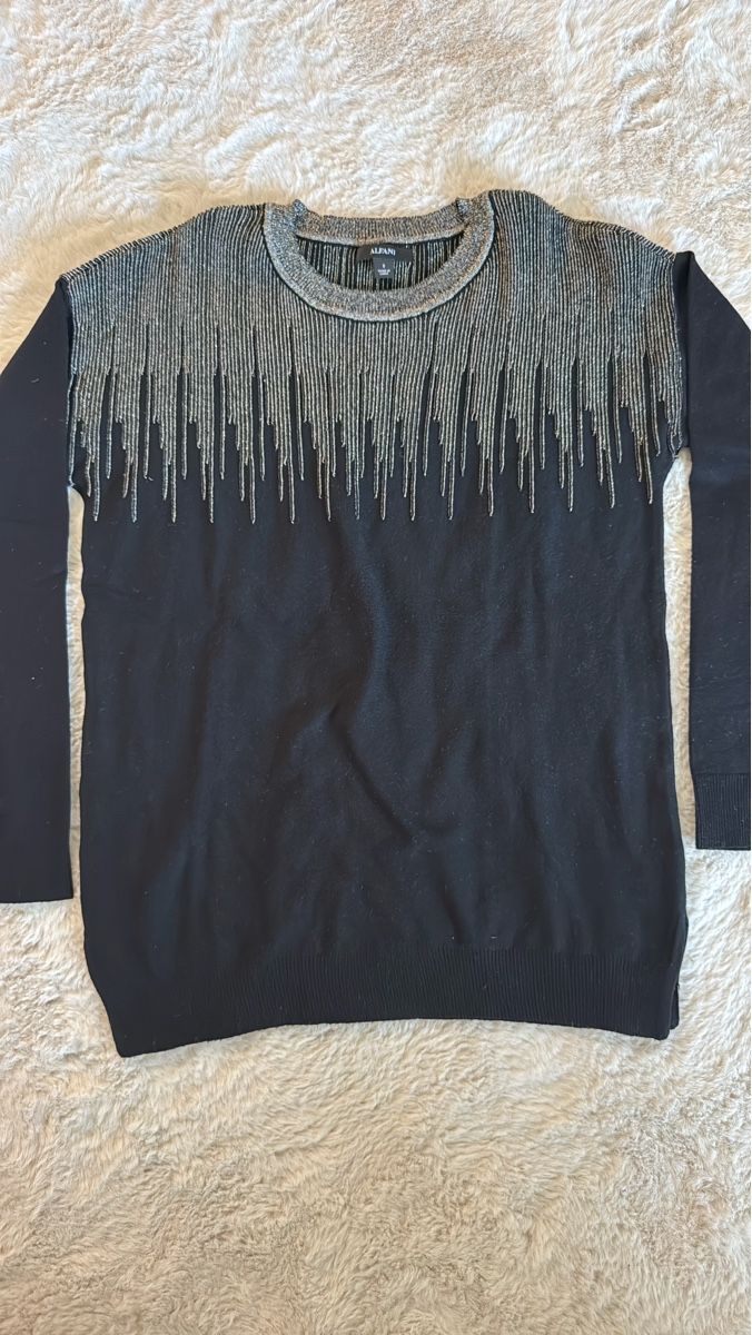 Pulls & Sweat-shirts: Pullover schwarz mit Glitzer-Muster Grösse S – Neuf (Voir description) à Glattbrugg par dje_2wc5