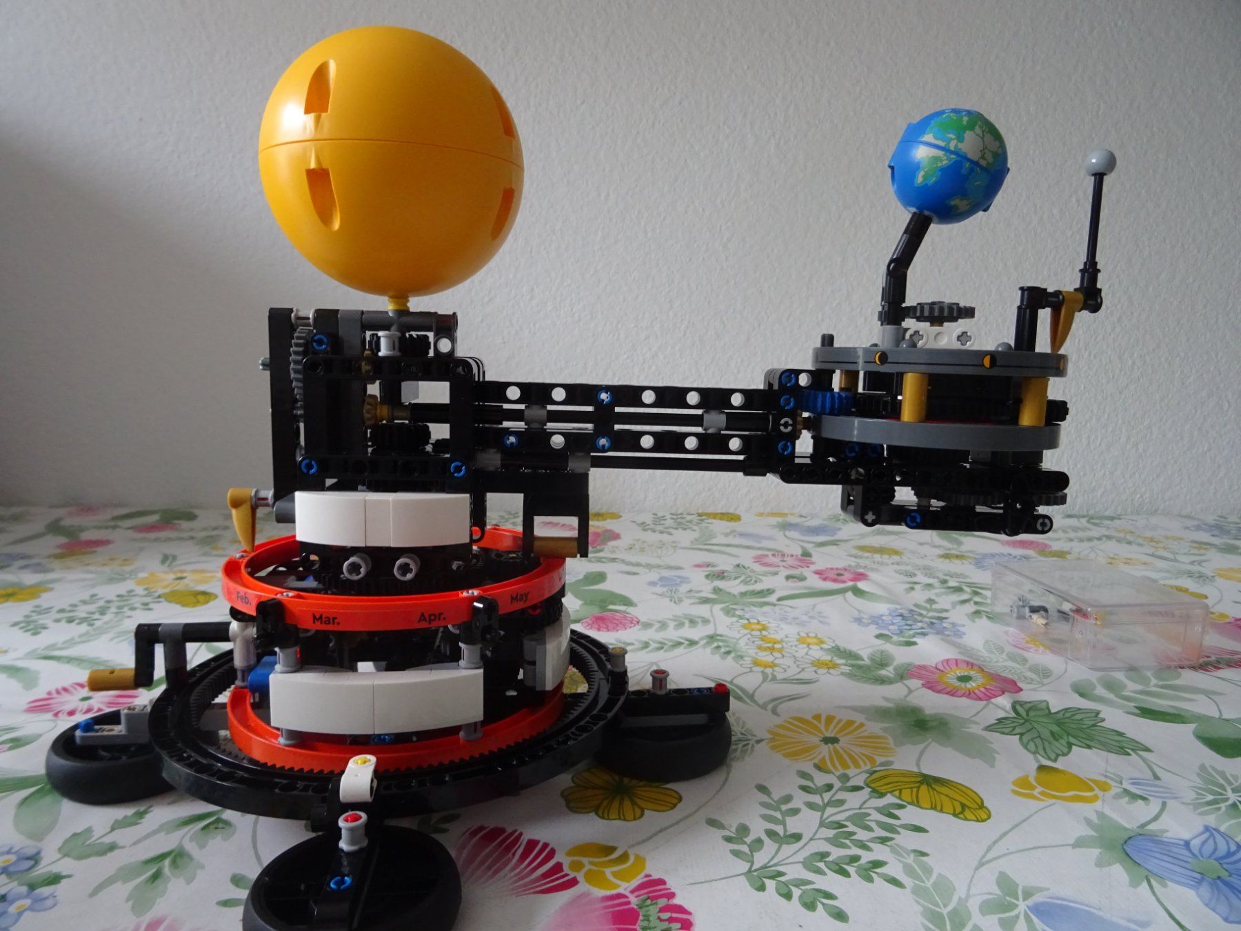 Lego Kit di costruzioni: lego Technik42179 Erde Mond – Usato da Abtwil SG venduto da serocl 2