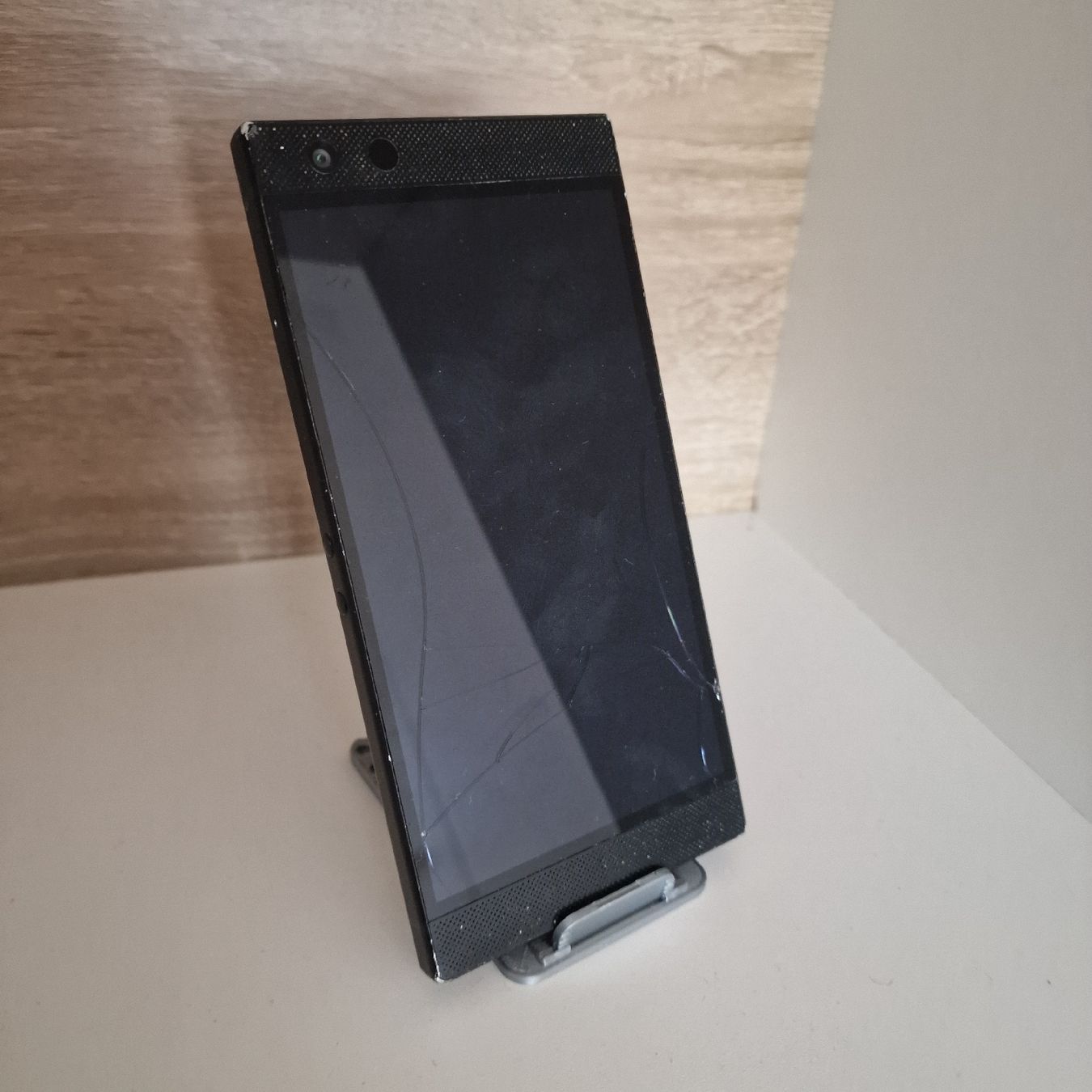 Razer Telefoni cellulari / Smartphones: Razer Phone 2 – Difettoso da Pfäffikon ZH venduto da Tech-posten 2