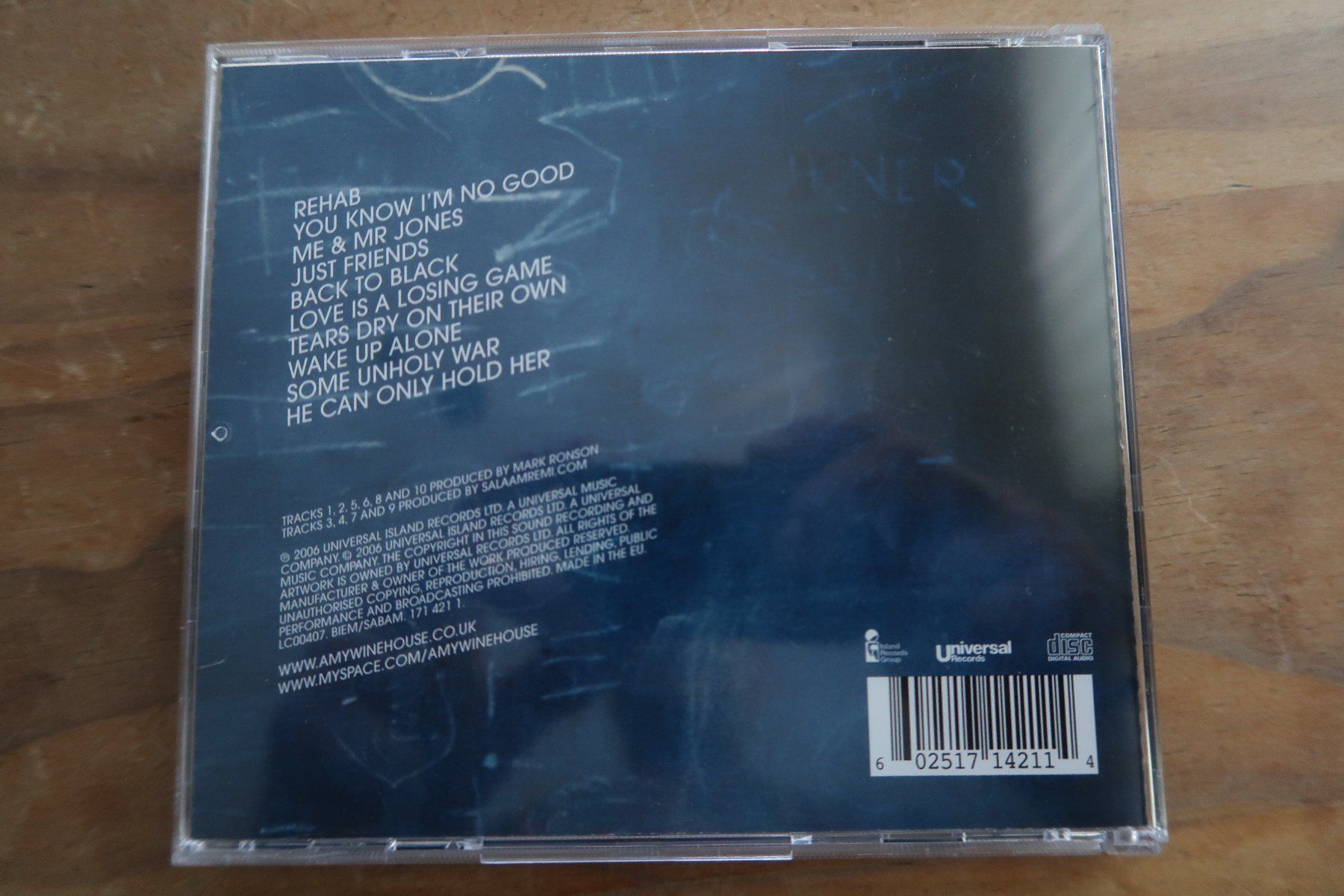 CDs: AMY WINEHOUSE - BACK TO BLACK - CD – D'occasion à Basel par Patiscat 1