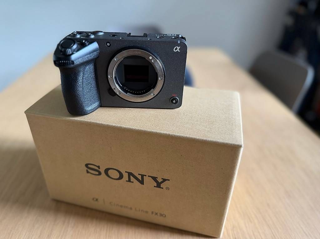 Sony Videocamere: Sony FX30 Cinema Line  - Come nuova – Usato da Montagnola venduto da parisiva