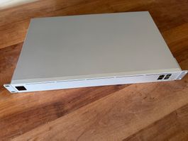 Gateway Pro (UXG-Pro)
