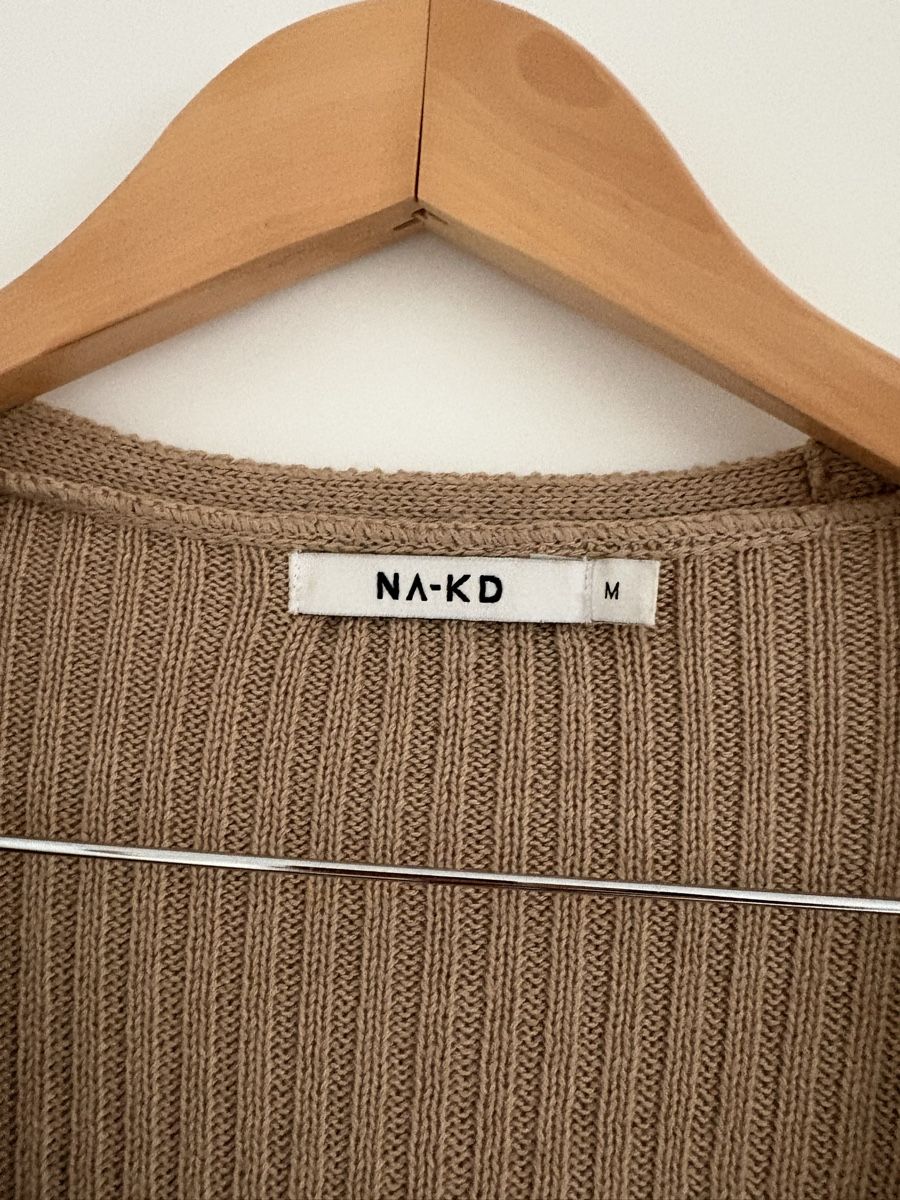 Na-kd Pullover & Sweatshirts: Pull-over croisé NA-KD M – Gebraucht aus Vésenaz von ilomd 1