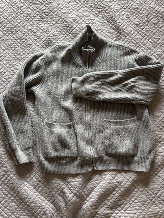 Gilet en tricot gris