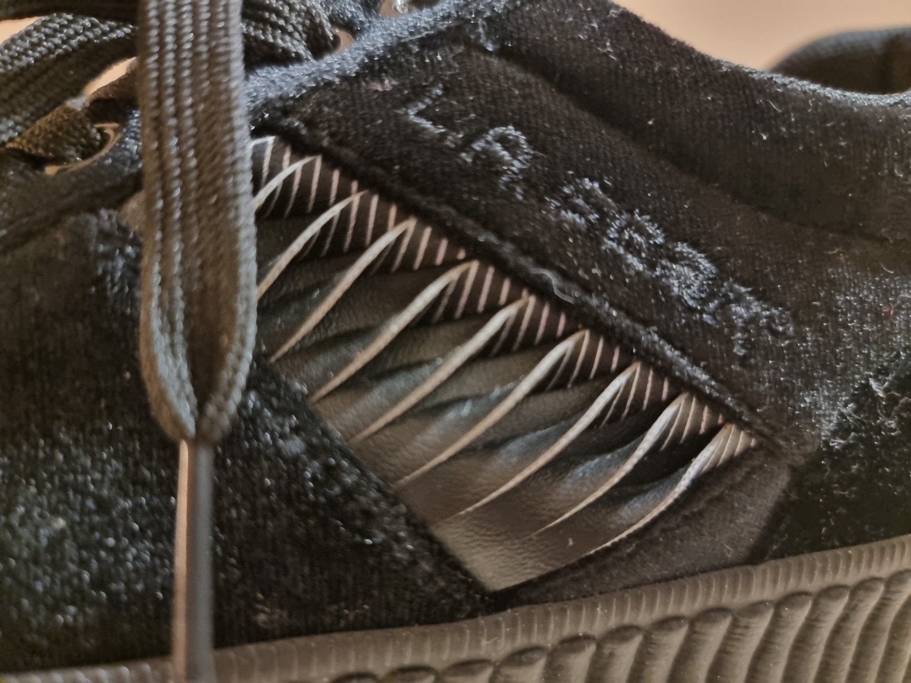 Chaussures hommes: Sneaker Gr 39, schwarz – Neuf (Voir description) à Interlaken par NataliiaS 1
