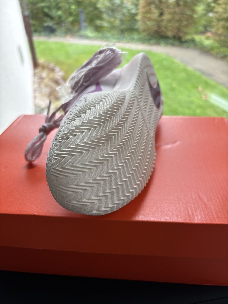 Damenschuhe: Nike Tennis oder Padel Schuhe 38.5 – Neu und originalverpackt aus Ebmatingen von Ppa_2sft 3