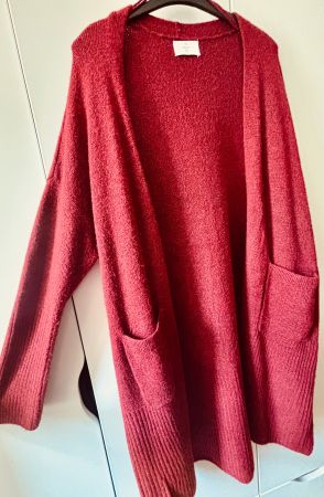 Strickjacke XL 44-48 Beere =>  Ab 7.-