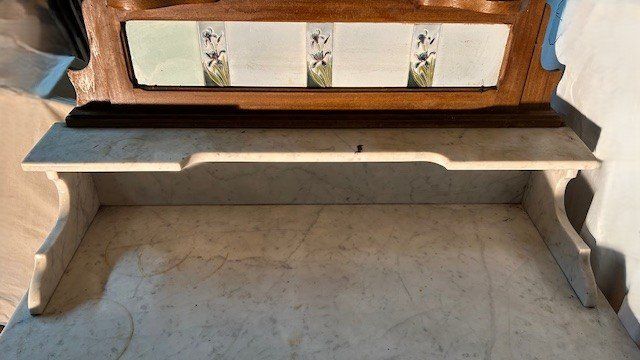 Credenze: Antikes Buffet, mit Marmoraufsatz – Usato da Flumenthal venduto da Uranus26 2