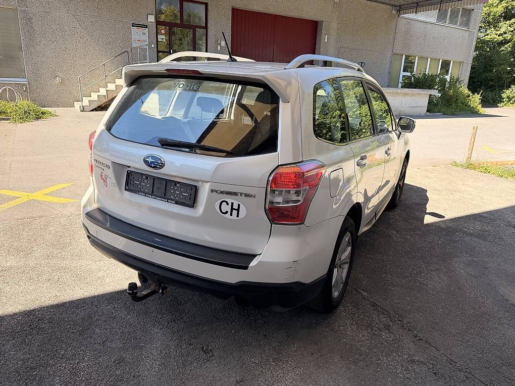 Autos: Subaru Forester 2.0i AWD – D'occasion à Giswil par fenstersims 1