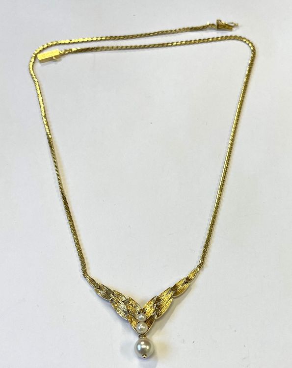 Schönes Collier mit Zuchtperlen 18Karat Gelbgold 2