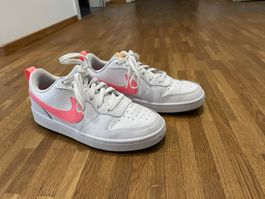 Gebrauchte Nike Turn Schuhe für Youngsters