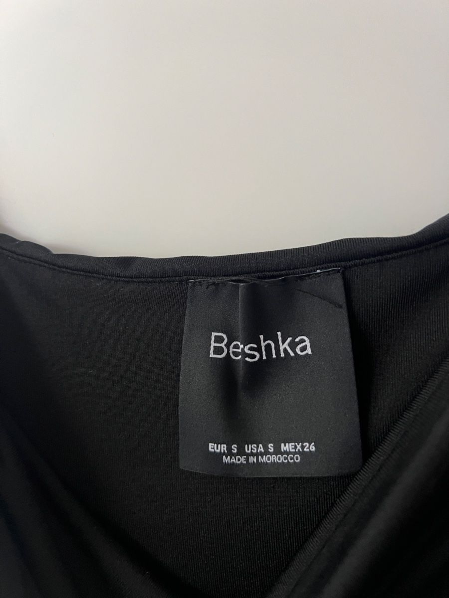 Bershka Kleider: Midi Kleid – Neu (gemäss Beschreibung) aus Zürich von Ac294 1