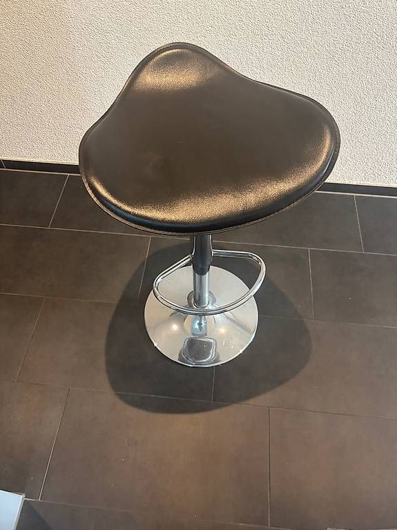 Tabourets: Barhocker zu verschenken gratis – D'occasion à Oberaach par ute_76yd 2