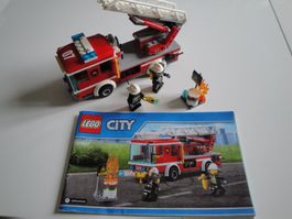 LEGO CITY 60107 FEUERWEHRAUTO MIT DREHLEITER