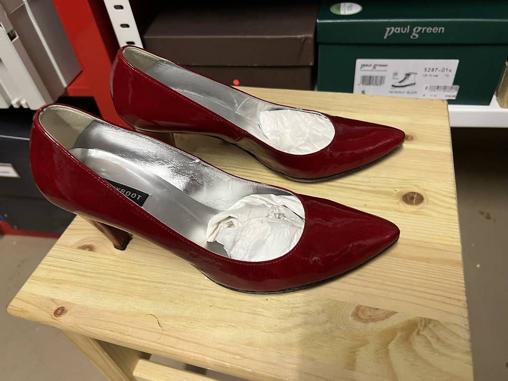 Scarpe da donna: Navyboot Pump Grösse 37 – Usato da Uster venduto da cut_7g79