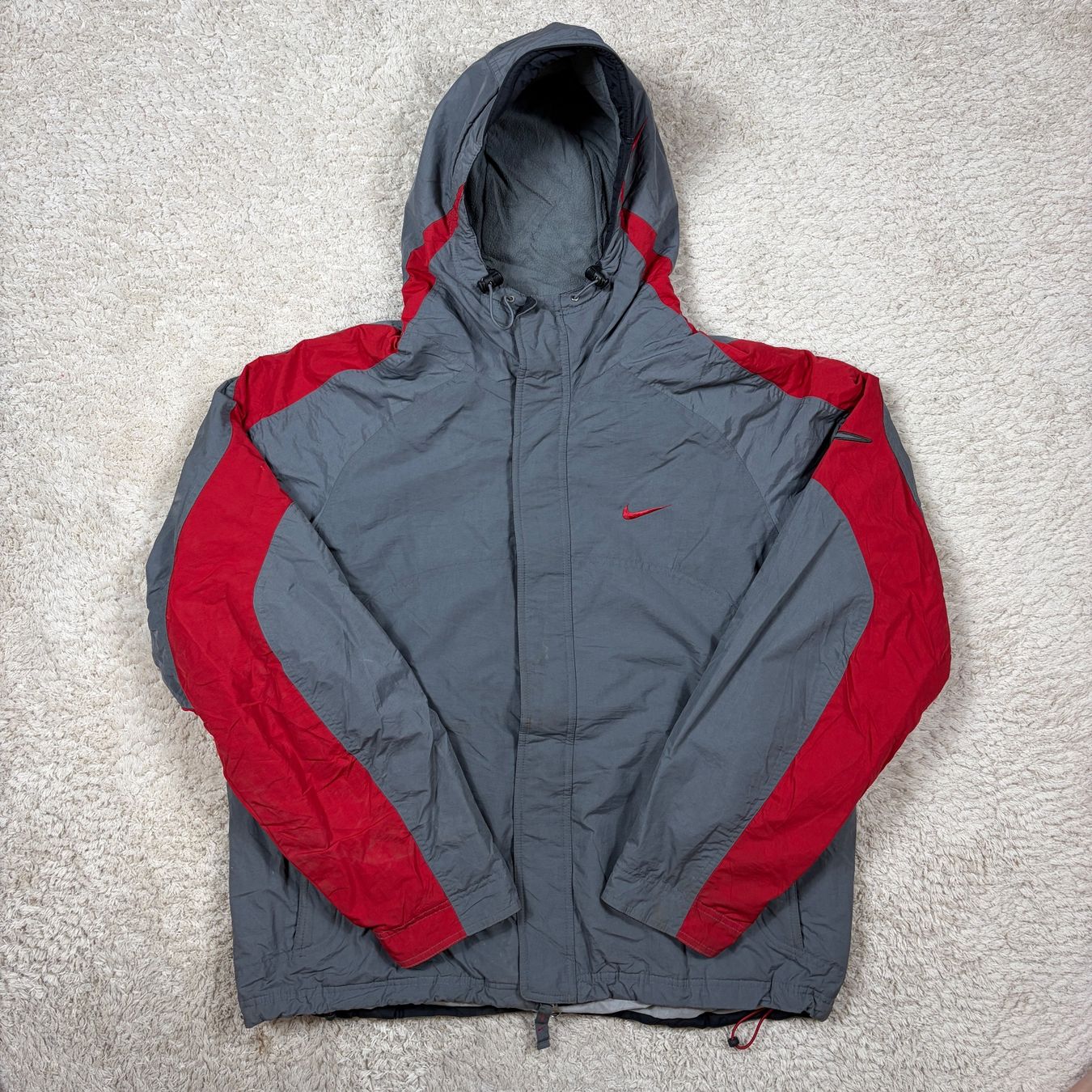 Nike Giacche: Blouson Nike Vintage gris - L – Nuovo (secondo la descrizione) da Hauterive NE venduto da Leo_o