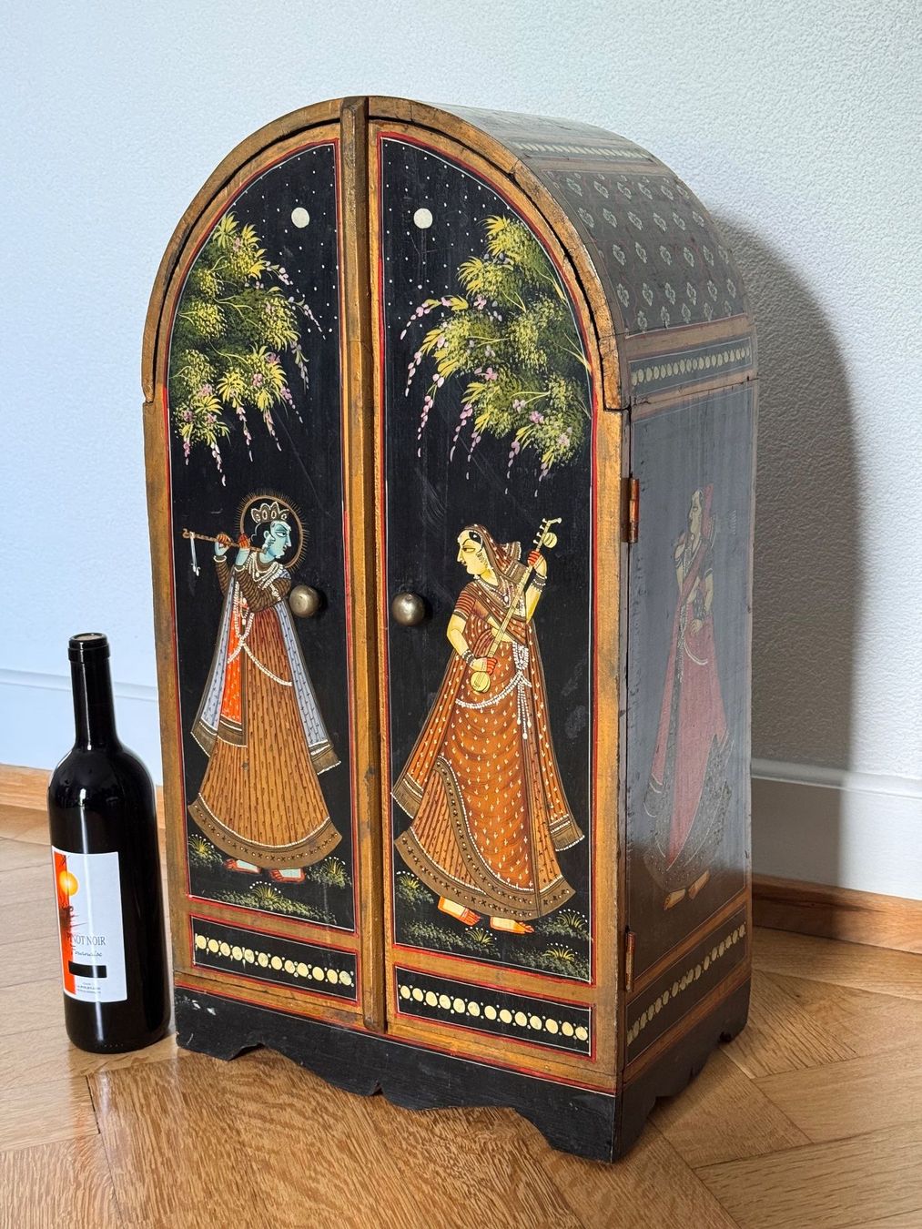 Tutte le decorazioni: Indischer ehem. Hausschrein – Usato da Sierre venduto da sevenworlds 1