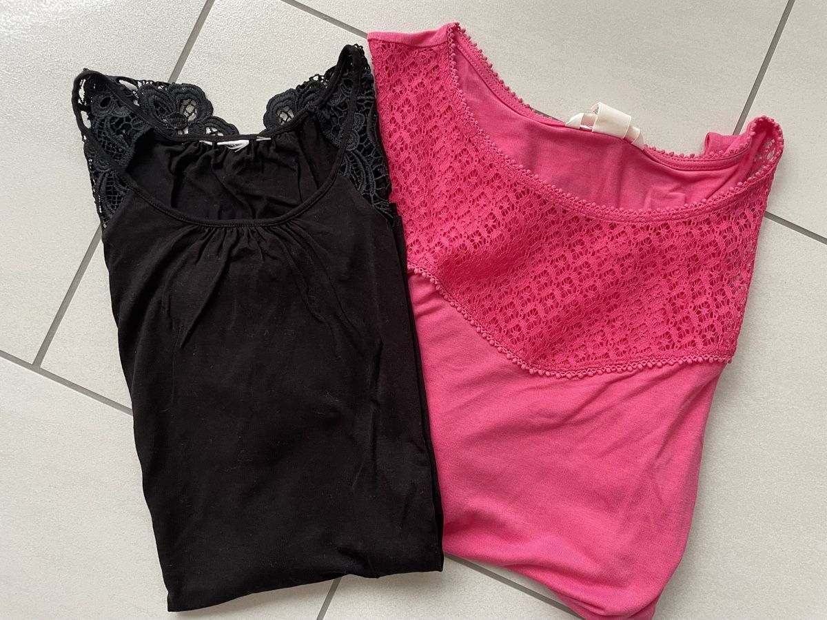 T-shirt: Zwei lässige T Shirts Gr M – Nuovo (secondo la descrizione) da Rüti ZH venduto da kar_xx9l 1