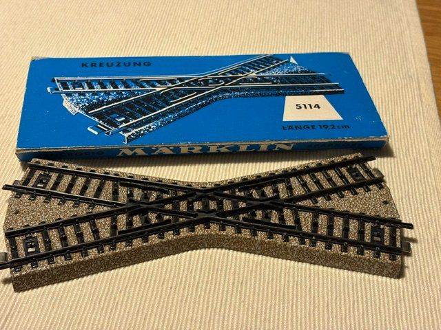 Märklin Modellini di ferrovie: Märklin Kreuzung 5114 – Usato da Frenkendorf venduto da HampeFrenk 2