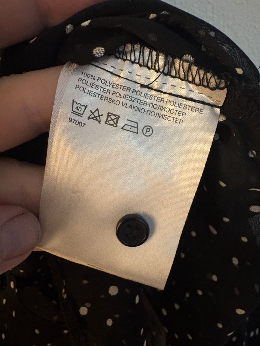 C&A Camicette: Leichte Bluse mit Punkten – Usato da Ricketwil venduto da Lady_of_Glenmore 4
