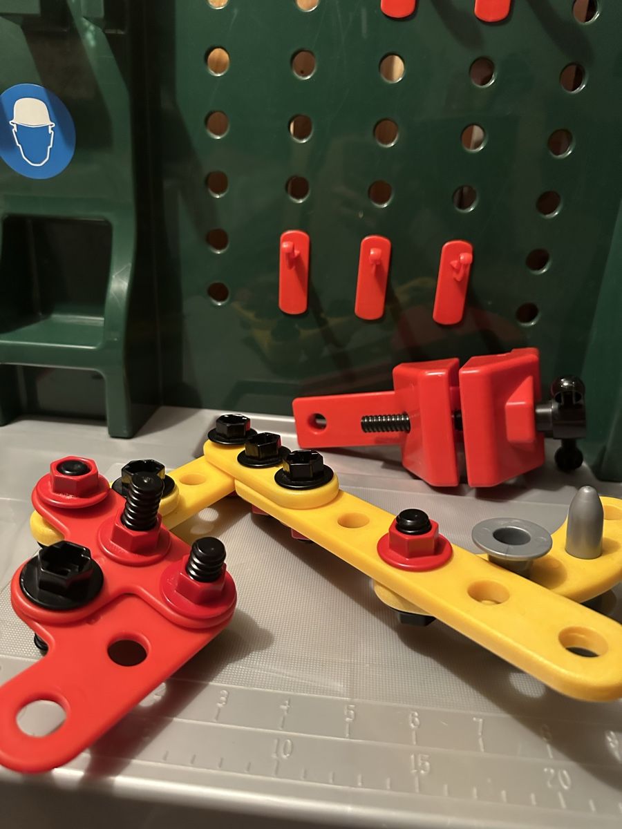 Spielzeuge: Bosch Work Station Toy Tool Bench Set Used – Gebraucht aus Zürich von car_68nt 4