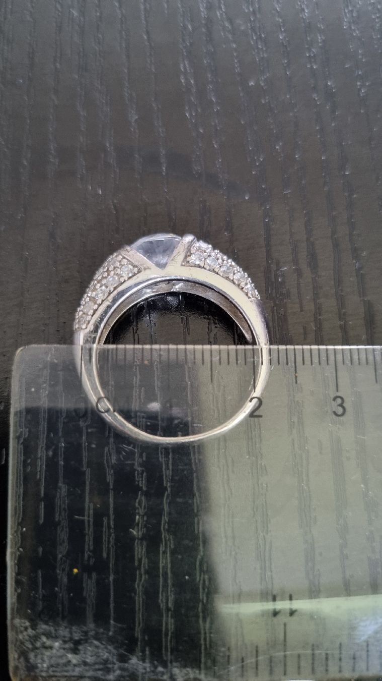 Anelli: Funkelnder Ring, mit Zirkonia Steinen, Grösse 58 – Usato da Glattbrugg venduto da Hamburgstadt 4