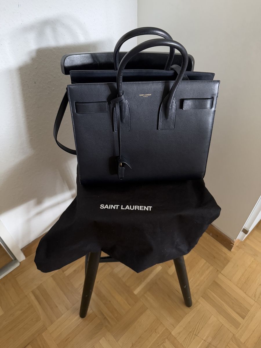 Saint Laurent Borse da donna: Saint Laurent sac du jour – Nuovo (secondo la descrizione) da Versoix venduto da pen_6hgs