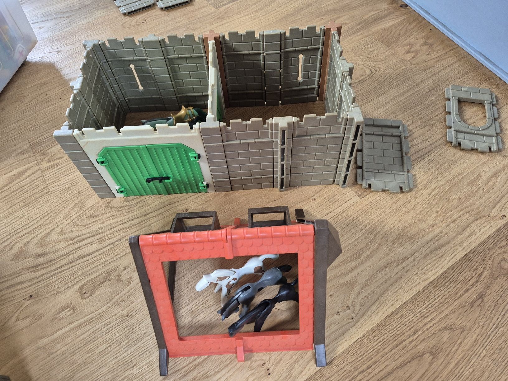 Playmobil Spielzeuge: Ritterburg – Gebraucht aus Niederwil AG von Bester-Deal-85 1