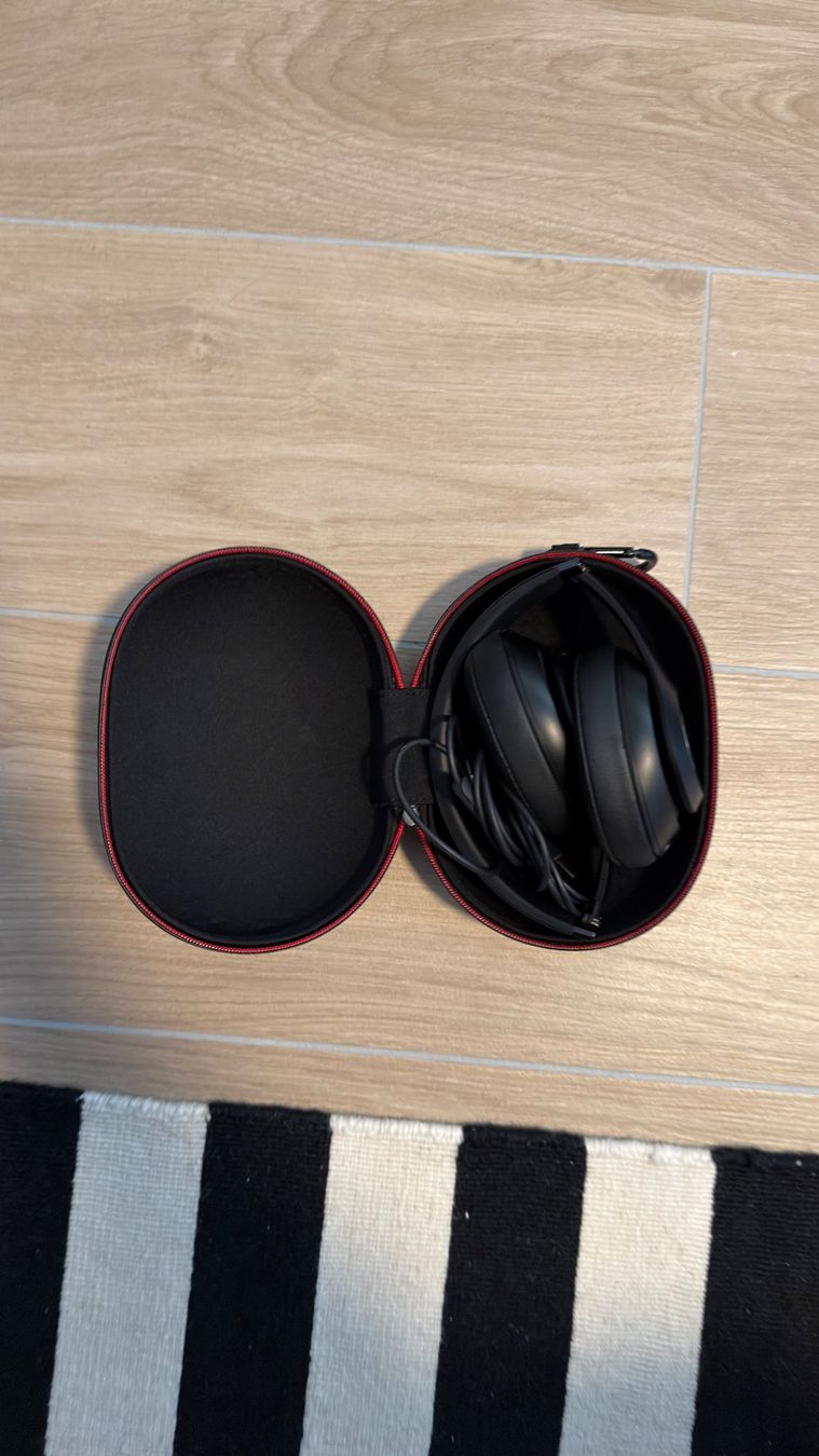 Beats Cuffie: Beats Studio3 Wireless Kopfhörer, mattschwarz, inkl. Case – Usato da Bellinzona venduto da tal_pp8b 3